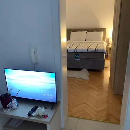 Petra * Jagodina
