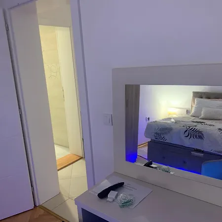 Petra Apartment *