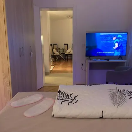 Petra Apartment *