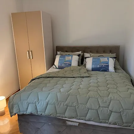 Petra Διαμέρισμα Jagodina